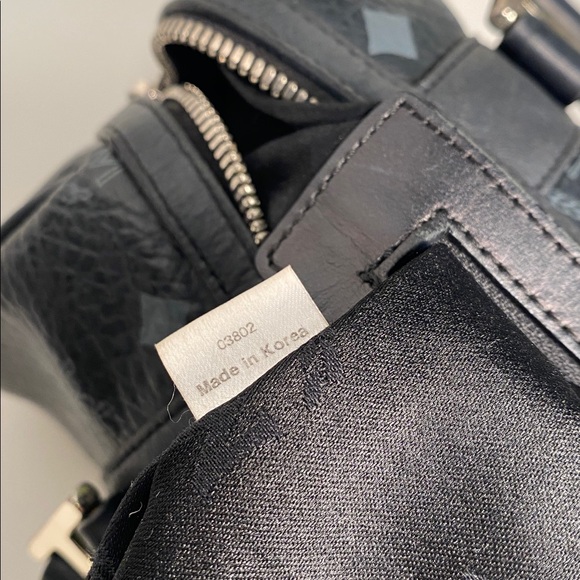 MCM München Visetos Essential Barrel Bag In Black - Picture 12 of 16